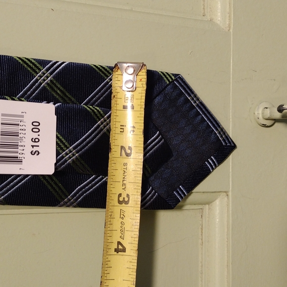 Men's Club Room (2 available) silk woven 50" × 3" navy blue green white tie 👔 - Picture 10 of 11